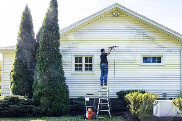 Best Deck Pressure Washing  in West Bend, WI